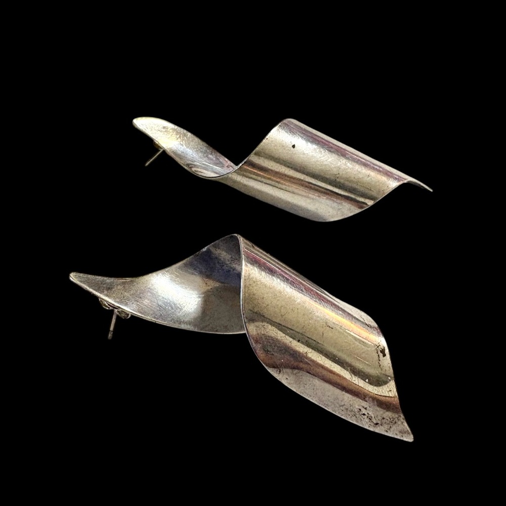 Sterling Silver Signed Twisted Ribbon Wave MCM Earrings - Picture 2 of 4